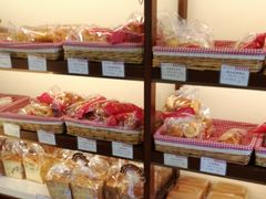 -红宝石·鲜奶小方·海派西点房(金杨店)