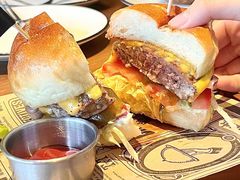 双重芝士汉堡-THE CORNER角落