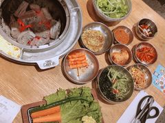 -姜虎东白丁烤肉(虹桥天地店)