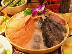 -城墙拐拐火锅(三峡广场黑金冠店)