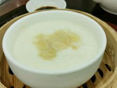 杏仁鲜奶酪-稻香酒家·34年老字号·港式粤菜(侨光店)
