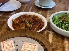 -一楼食业·美食人家