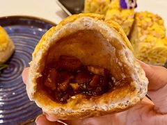 酥皮叉烧包-白天鹅宾馆-宏图府餐厅