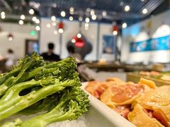 -尚尚仙·酸汤猪手·猪肚鸡火锅(华联万柳购物中心店)