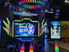 -极限PLAY运动娱乐新世界·团建派对表演休闲馆·室内高空游乐园