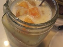-新大咀港式茶餐厅(宝山万达店)