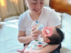 -乐禧母婴全自营月嫂(宝山店)