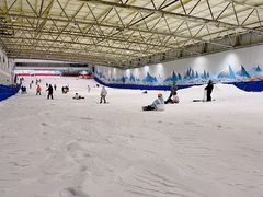 -乔波室内滑雪场