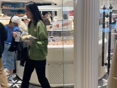 -HOT CRUSH趁热集合·现烤面包(环球港店)