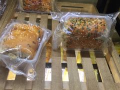 肉松面包-长发西饼(临顿路店)