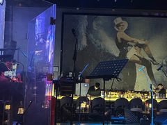 -INLOVE Live House