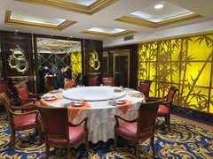 -万宝海鲜舫(劳动公园店)