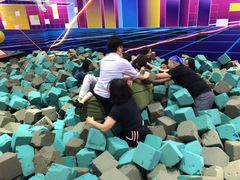 -酷跳蹦床主题公园(万胜广场店)