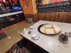 -小火炕铁锅炖鱼