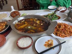 -鑫巴蜀小镇 · 水煮鱼专研店(玉桥店)