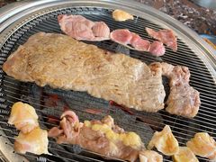 -啊美丽炭火烤肉(滑翔一店)