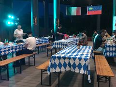 -上海滴水湖皇冠假日酒店