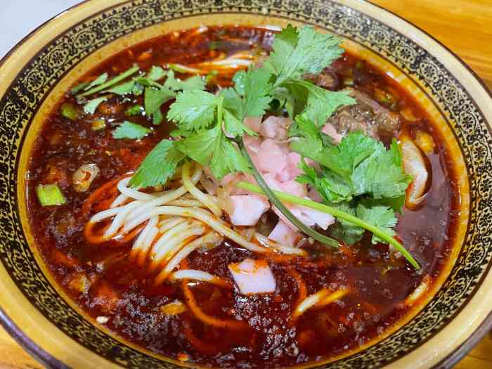 坨坨牛肉面-"泰和园对面,邮政局旁边,一两10元,相."-大众点评移动版