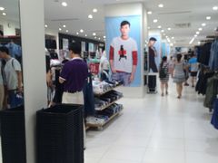 -优衣库(红谷滩万达店)