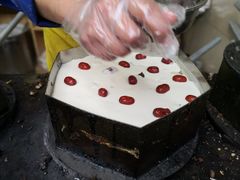 豆沙馅梅花糕-瞻园面馆鸭血粉丝汤(老门东店)