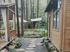 -林间山庄