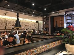 大堂-李子坝梁山鸡(北碚万达五鸡哥店)
