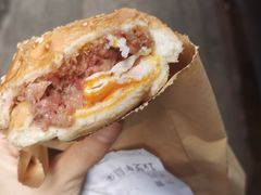 招牌咸牛肉芝士猪仔包-华嫂冰室(尖沙咀店)
