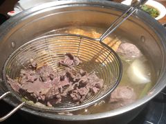 吊龙-牛焱·贵州黄牛肉火锅(城西银泰店)