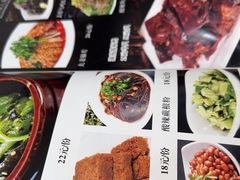 -湖南人家湘菜馆(镇江路店)