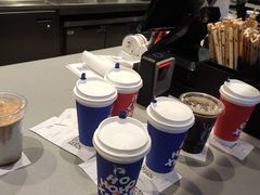 -瑞幸咖啡(凯德龙之梦莘庄店)