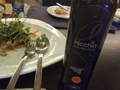 -卡佩罗意大利餐厅及酒吧Al Cappello Trattoria