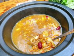 -菌乡缘·野生菌蒸汽鱼火锅(江边夜市店)