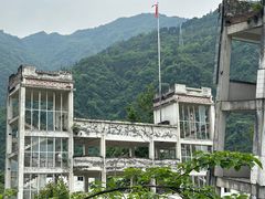 -四川汶川特大地震漩口中学遗址