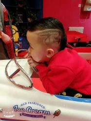 -Mini Me儿童美发王国(友好时尚购物城店)