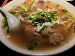 -大头虾越式风味餐厅(光明广场店)