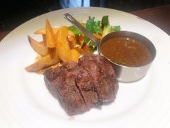 炭烤菲力牛排佐黑胡椒汁-秀·爱尔兰餐吧(上海路店)