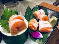 三文鱼腩刺身-阿吾罗日本料理(K11艺术中心店)