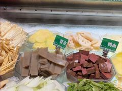 -成都你六姐·牛肉冒菜(信泰中心商场店)