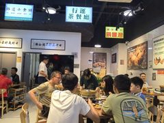 -齐齐衮·廟街生蚝雞煲(荔湾地铁站店)