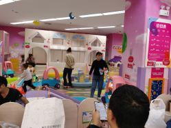-孩子王童乐园(常德万达店)
