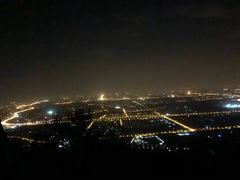 -鬼笑石后山停车场