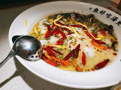 老坛酸菜鲈鱼-江渔儿酸菜鱼(曜一城店)