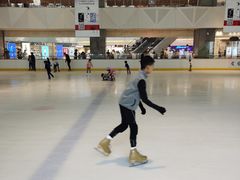 -冰纷万象滑冰场(南山万象天地店)