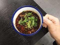 坨坨牛肉面-山城盅盅面