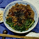 牛肉丼，烧烧15分钟，拍拍照15分钟，吃吃5分钟。