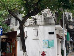 -溪岸路花鸟市场