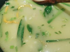 -银米·云南传统过桥米线(双廊黑金冠店)