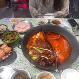 网红店楠火锅，今天小邢脑袋大了么