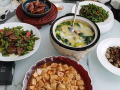 -江上荟·创意中国菜(绿地缤纷城店)