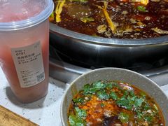 -肖肖酸萝卜鱼火锅(总店)